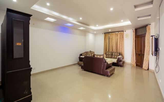 OYO 13291 Home Valley View 2BHK Near Picture Palace