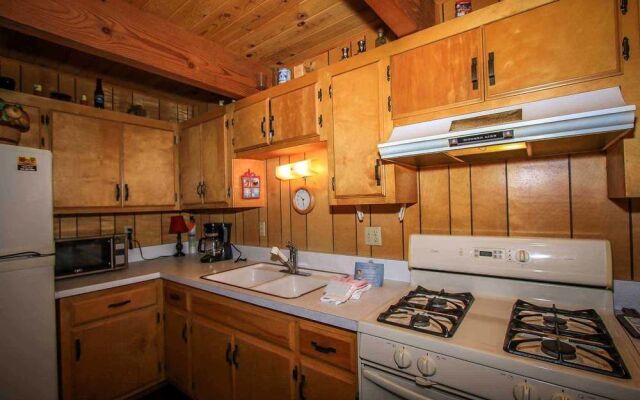 Sutherland 1055 by RedAwning