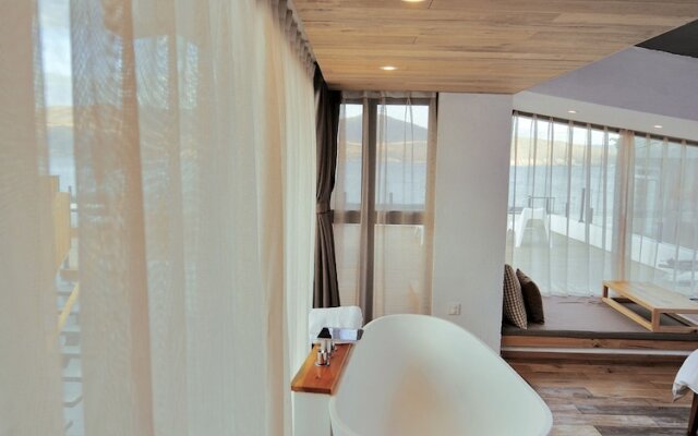 Dali Pure Sea Travelling With Hotel