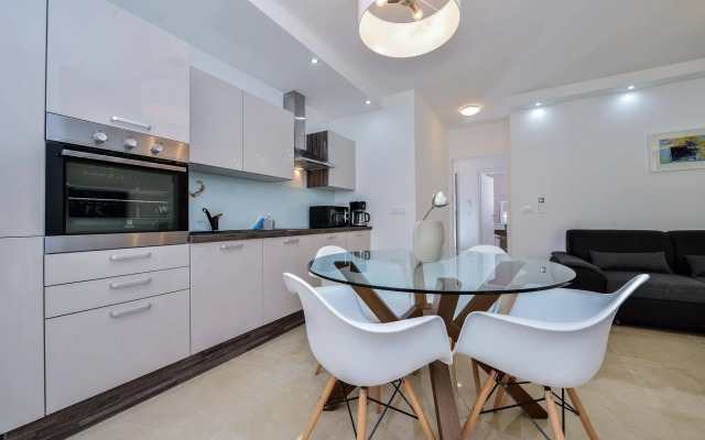 Luxury Apartments Villa Arta