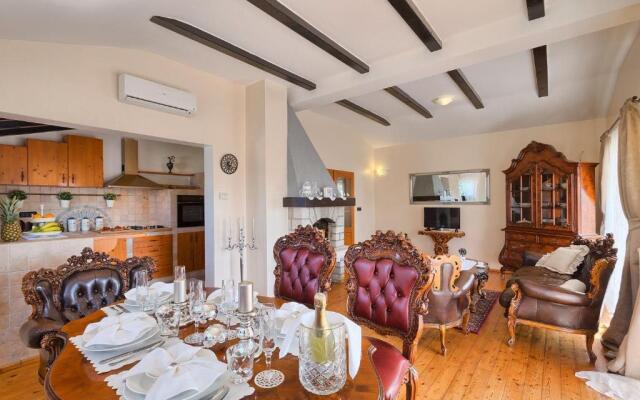 Family House SEAMARE I
