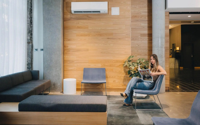 Hotel Le Dauphin Montreal Centre Ville