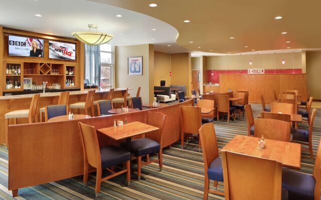DoubleTree by Hilton Richmond Airport