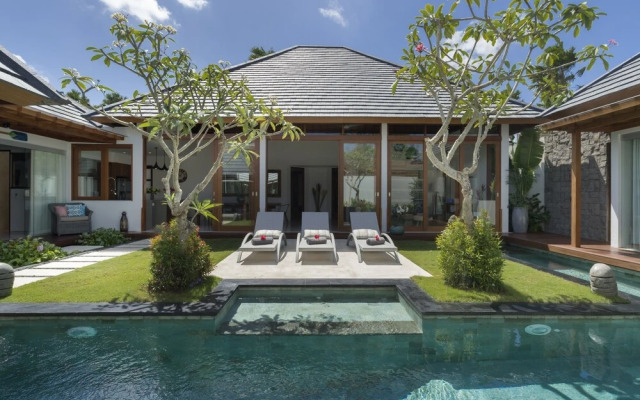 Villa Sanook by Villa Finder