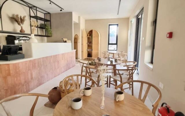 Thymises Boutique Hotel