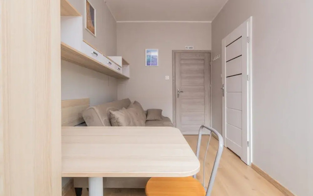 Traffic Studio 2 by Grand Apartments