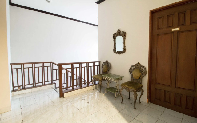 Santo Guest House by RedDoorz