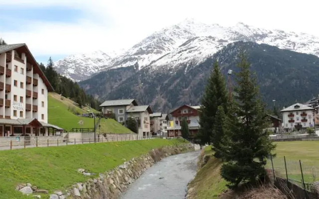 Alpi Residence