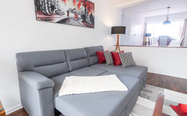 Simply Comfort. Stylish Miraflores Apartments
