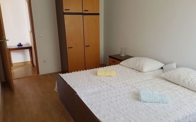 Apartment Lavcevic