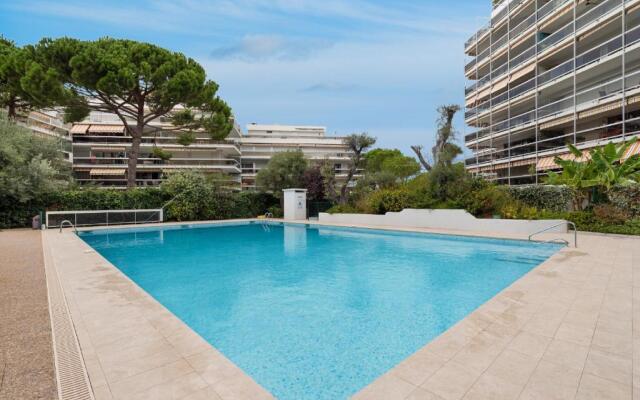 Joli grand appartement terrasse lit 180X200 vue mer 10min plages