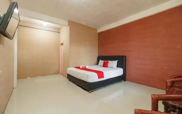 RedDoorz Syariah Hotel Enasti Berastagi