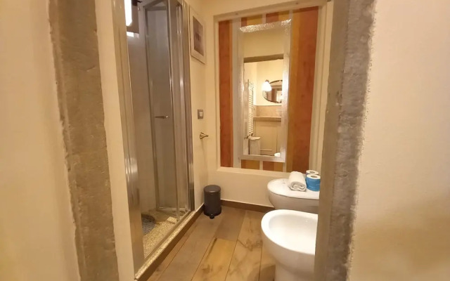 Leone in Firenze With 1 Bedrooms and 1 Bathrooms