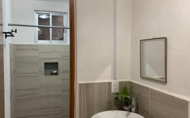 Private Full House with pool and cozy patio