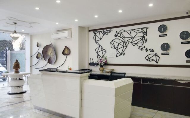 Townhouse OAK The Saffron Hotel