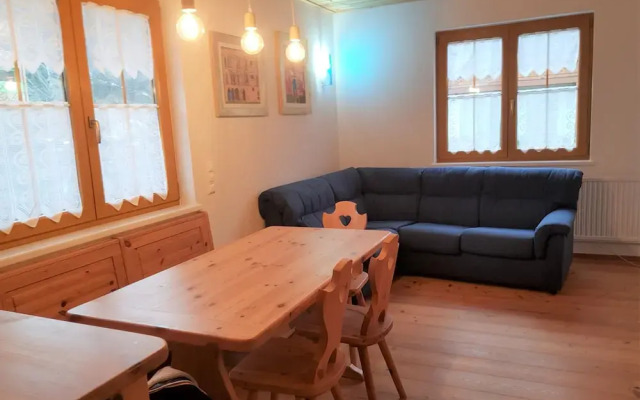 Bright Apartment Near Thermal Springs