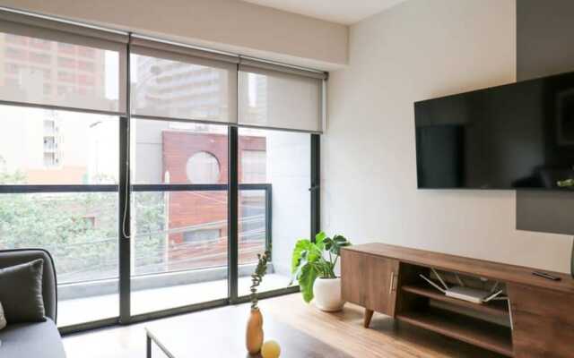 w 2BR Apartment w Private Gym in Miraflores