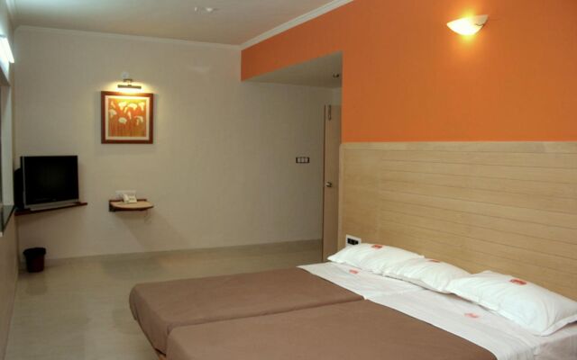 Hotel Raviraj