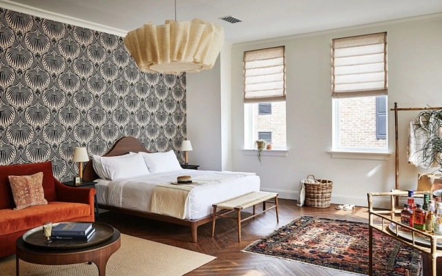 The Pinch Hotel