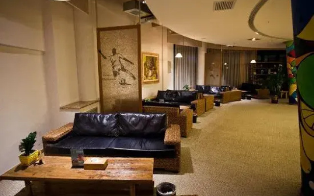 The Taibai Mountain Phoenix Spr Hotel