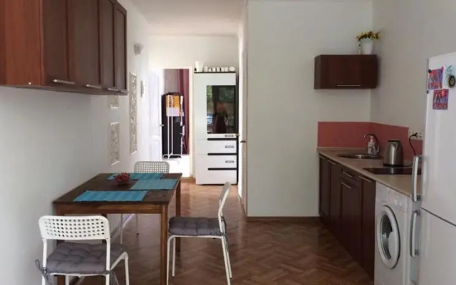 На Вишневой