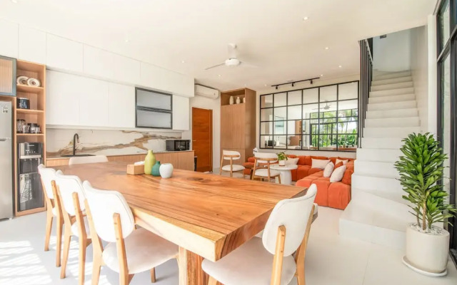 Mateo Villa Marvelous 6BR 2 Mins to Beach