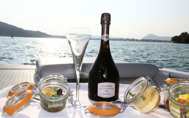 Hôtel Restaurant Yoann CONTE Bord du Lac