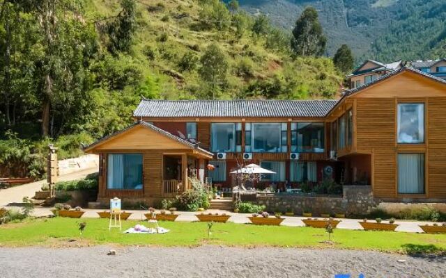 Nibawo Muchen Hostel