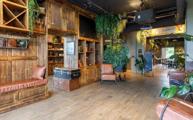 B&B HOTEL Clermont-Ferrand A71/A75 La Méridienne