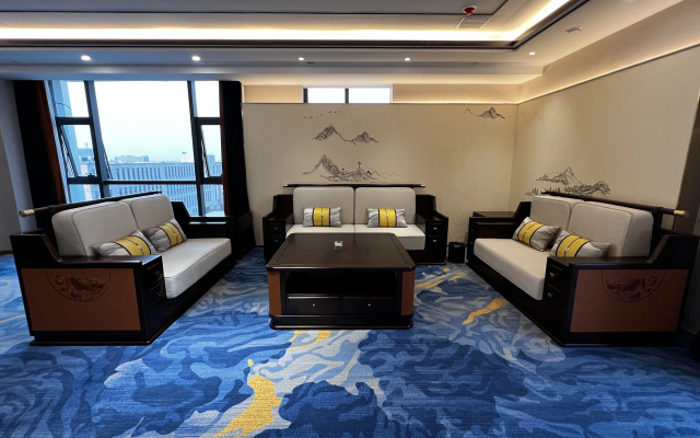 Vienna International Hotel Deng Zhou YingBinGuan