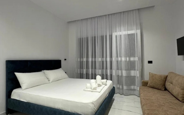 Maison Apartments