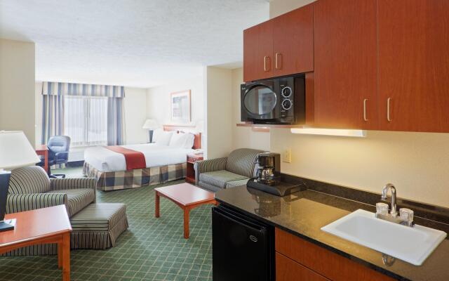 Holiday Inn Express & Suites Kent - University Area by IHG