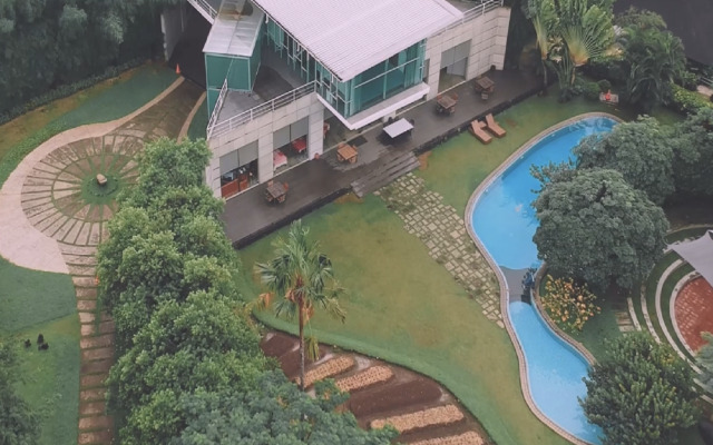K Gallery Hotel