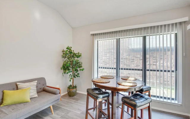 Pet-friendly Carrollton Home w/ Fenced Backyard!