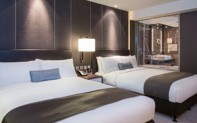 Royal Plaza Hotel