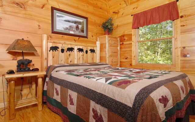 Mountain Lake Hideaway by Heritage Cabin Rentals