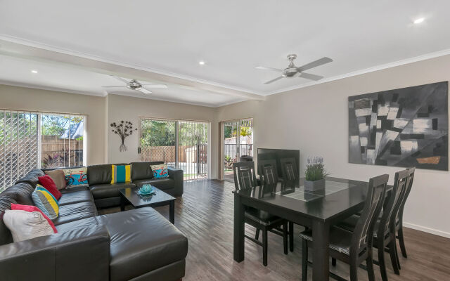 The Villas Palm Cove