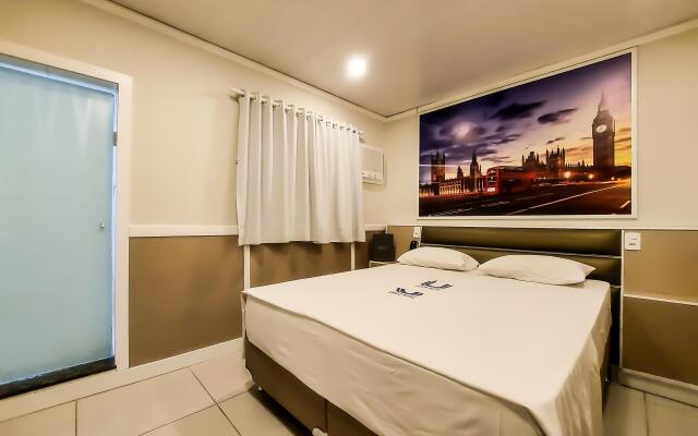 Calamares Hotel