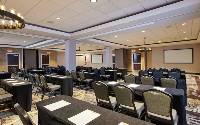 Holiday Inn Raleigh (Crabtree Valley Mall)