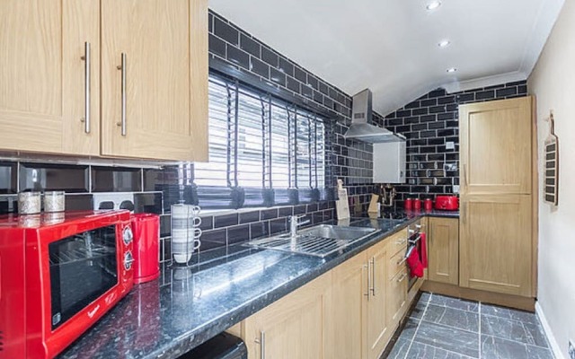 Mulgrave Road Apartment