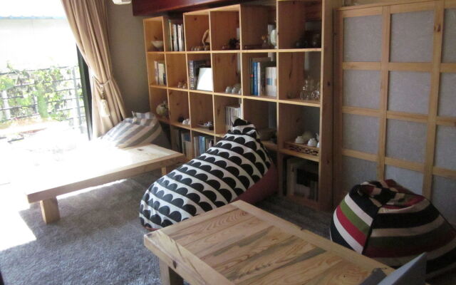 Andong Poong-gyung HOSTEL n LIBRARY