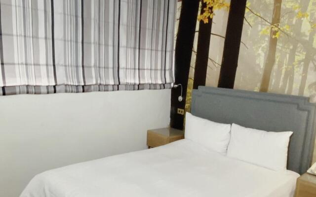 Hu-Lu Business Hotel