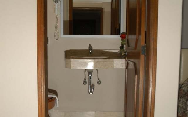 Duque Center Hotel