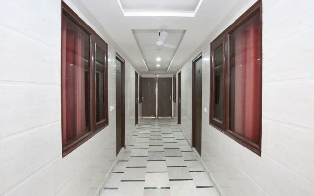 OYO 12258 Royal Residency