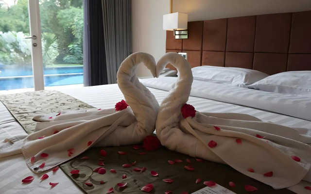 Grand Kecubung Hotel