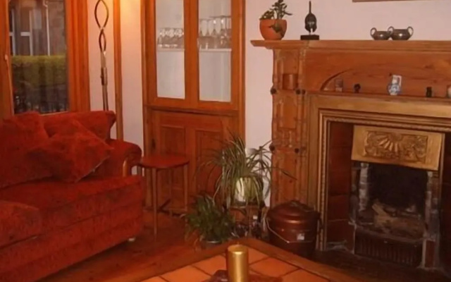 Rossmount Guest House