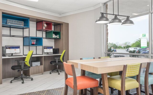 Holiday Inn Charleston Riverview by IHG