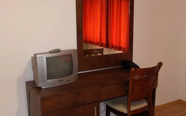 Alafrangite Hotel