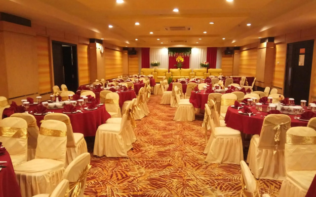 Hotel Kini