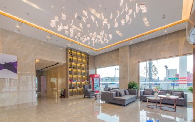 Lavande Hotel (Qianjiang Bus Terminal)
